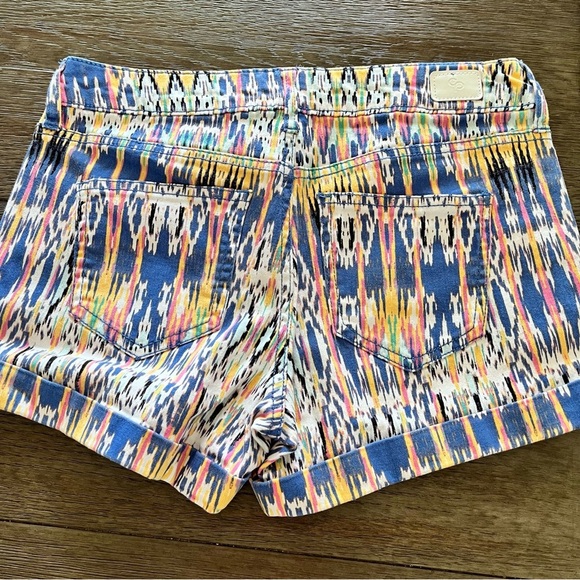 Celebrity Pink Short Cuffed Multi Colour Shorts Size 1 - Picture 2 of 8